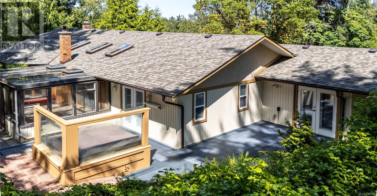1129 Faithwood Pl, Saanich, British Columbia  V8X 4Y6 - Photo 46 - 1002391
