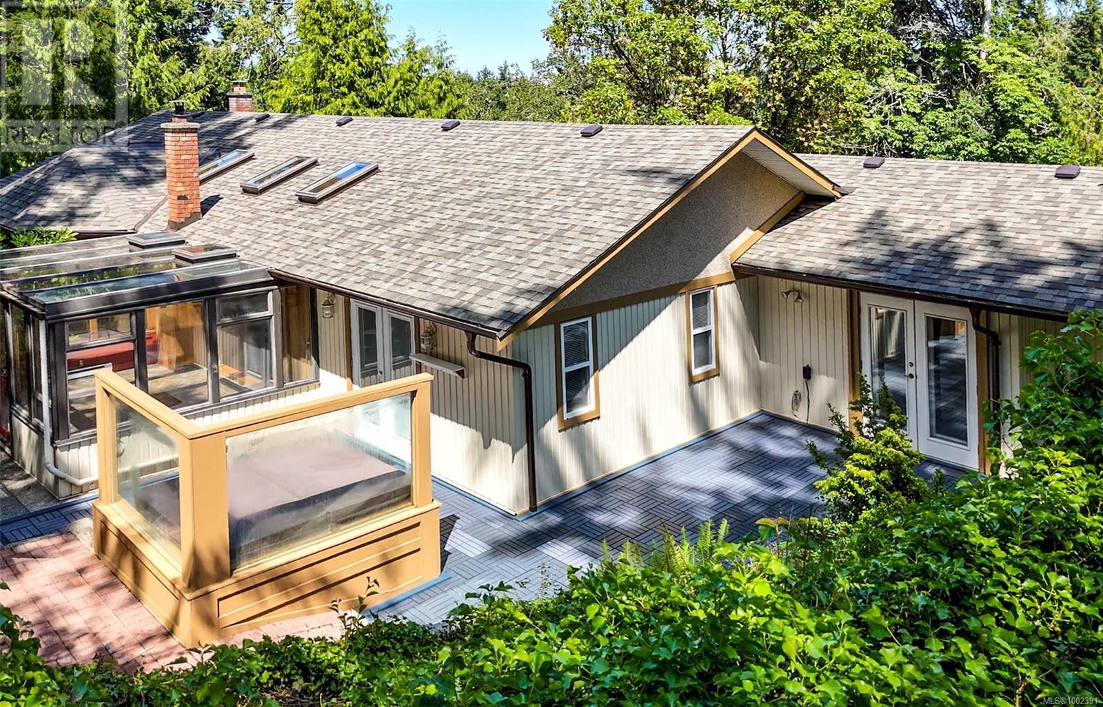 1129 Faithwood Pl, Saanich, British Columbia  V8X 4Y6 - Photo 48 - 1002391