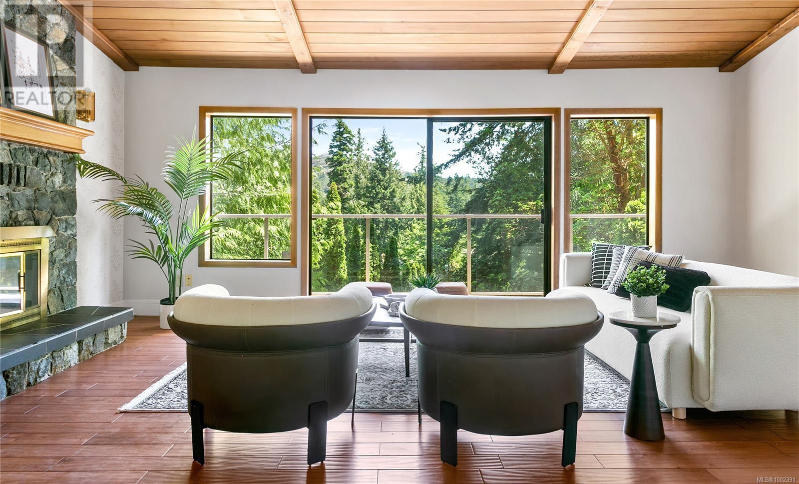 1129 Faithwood Pl, Saanich, British Columbia  V8X 4Y6 - Photo 6 - 1002391