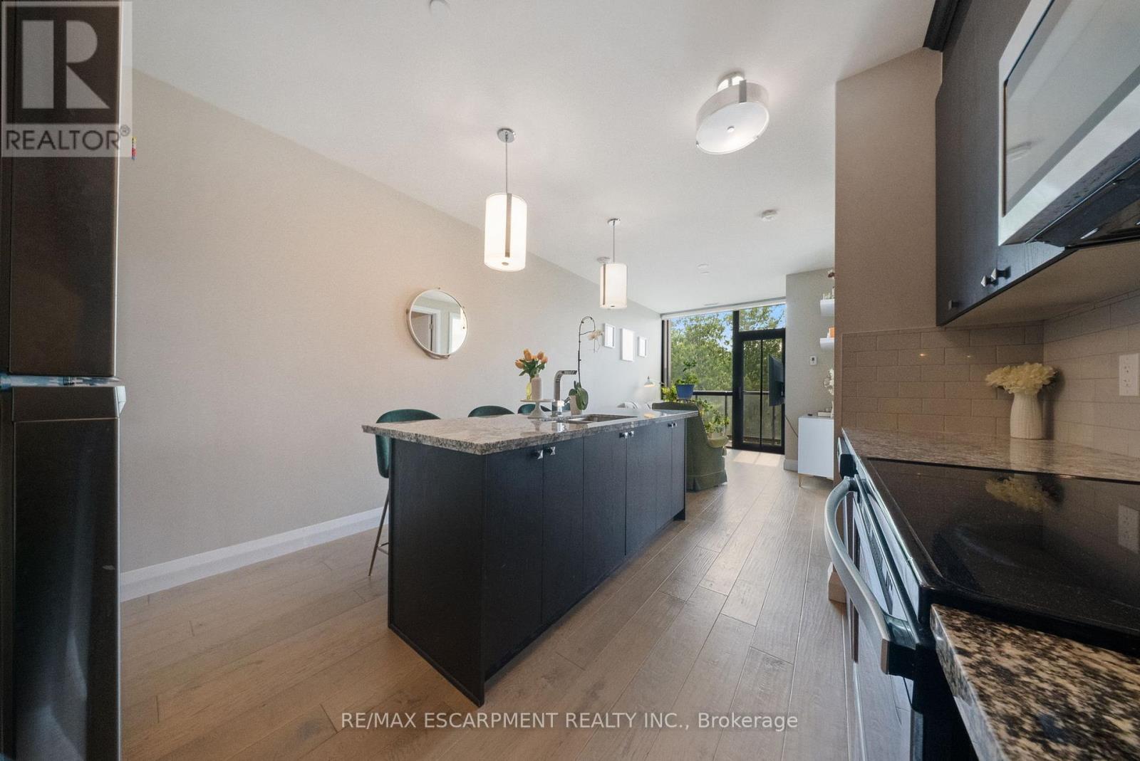 502 - 101 Locke Street S, Hamilton, Ontario  L8P 4A6 - Photo 33 - X12209652