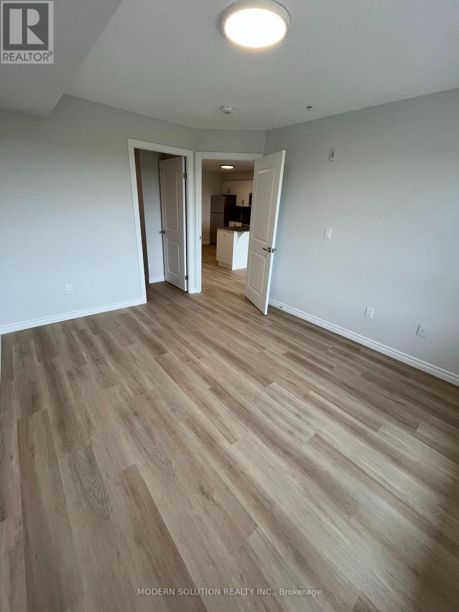 712 - 425 Watson Parkway N, Guelph, Ontario  N1E 7K5 - Photo 10 - X12209714
