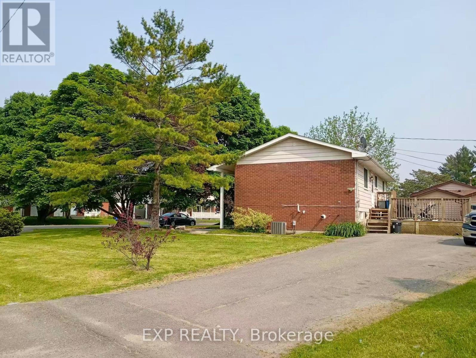 84 Sherwood Avenue, Loyalist (Amherstview), Ontario  K7N 1N5 - Photo 3 - X12209757