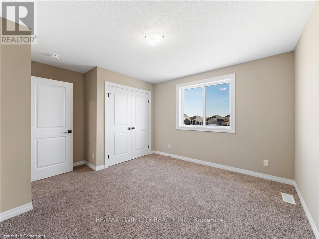 168 Otterbein Road, Kitchener, Ontario  N2B 0A8 - Photo 21 - X12209815