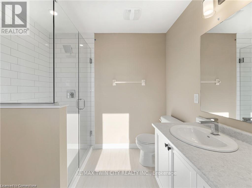 168 Otterbein Road, Kitchener, Ontario  N2B 0A8 - Photo 31 - X12209815