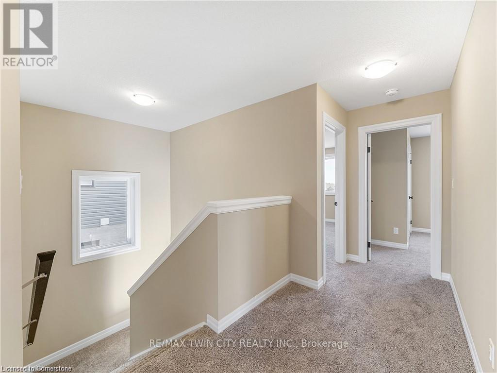168 Otterbein Road, Kitchener, Ontario  N2B 0A8 - Photo 32 - X12209815