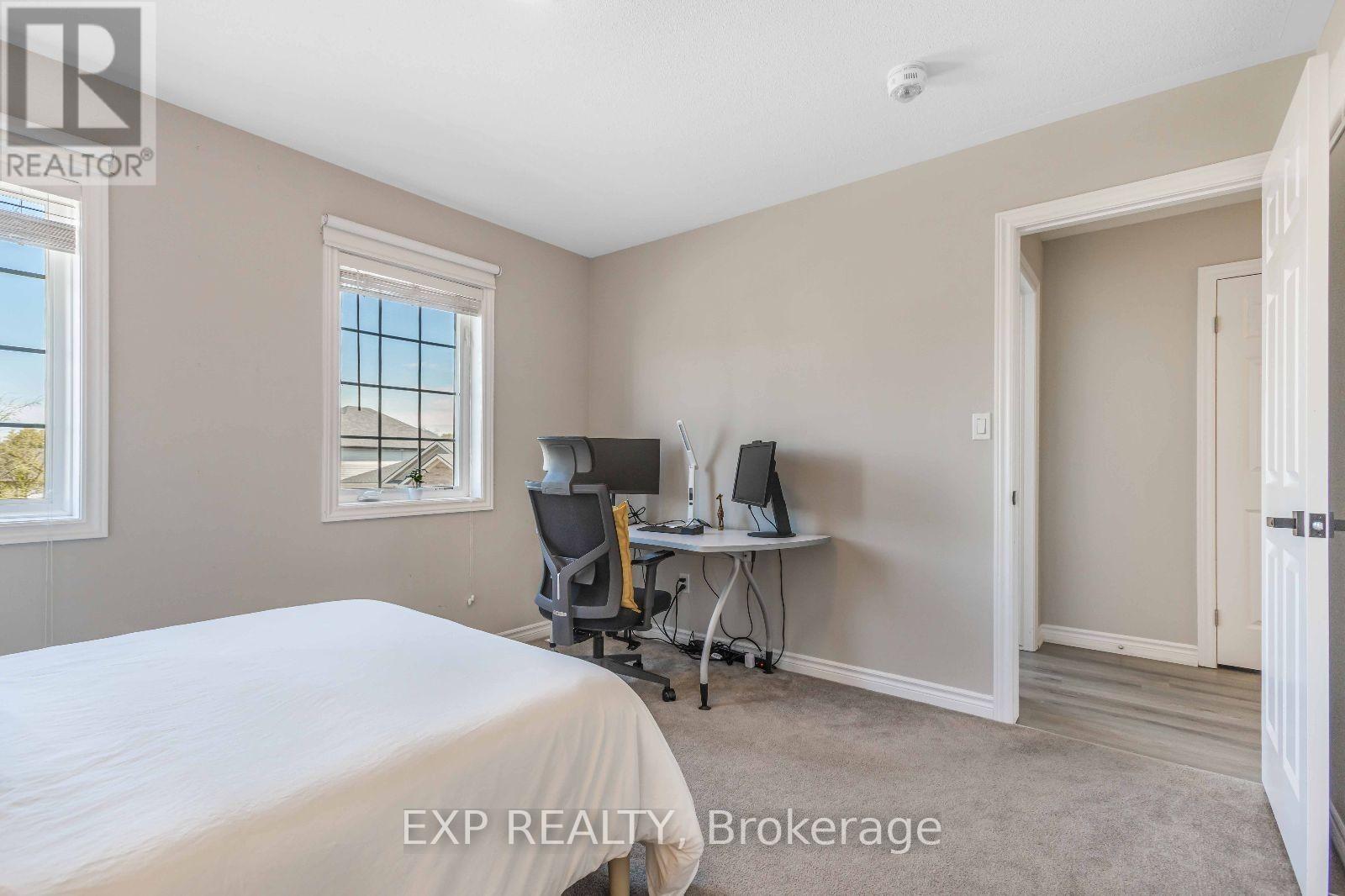 18 - 77 Avery Crescent, St. Catharines (Oakdale), Ontario  L2P 0E5 - Photo 24 - X12209834