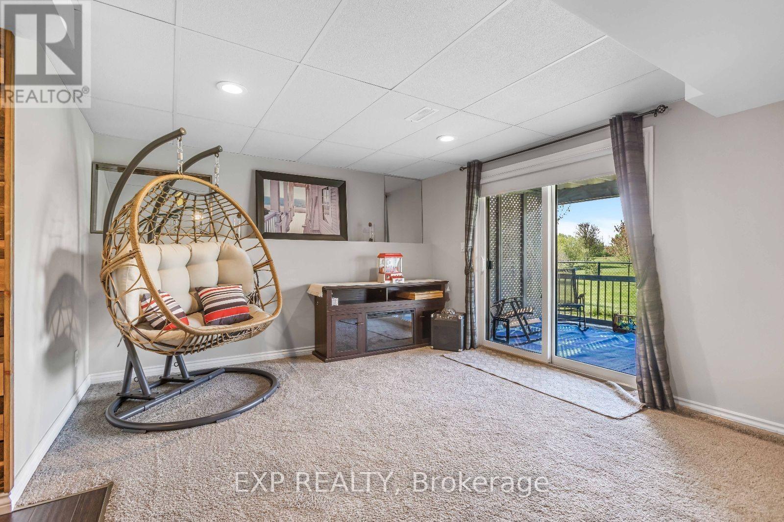 18 - 77 Avery Crescent, St. Catharines (Oakdale), Ontario  L2P 0E5 - Photo 30 - X12209834