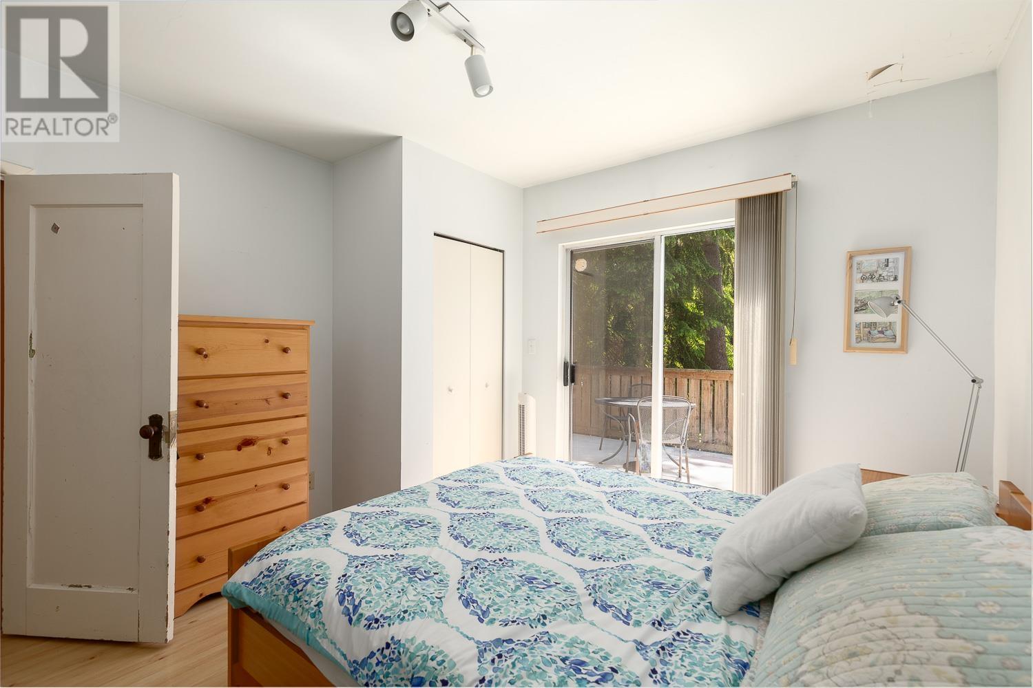 988 E 16th Avenue, Vancouver, British Columbia  V5T 2V9 - Photo 12 - R3013522