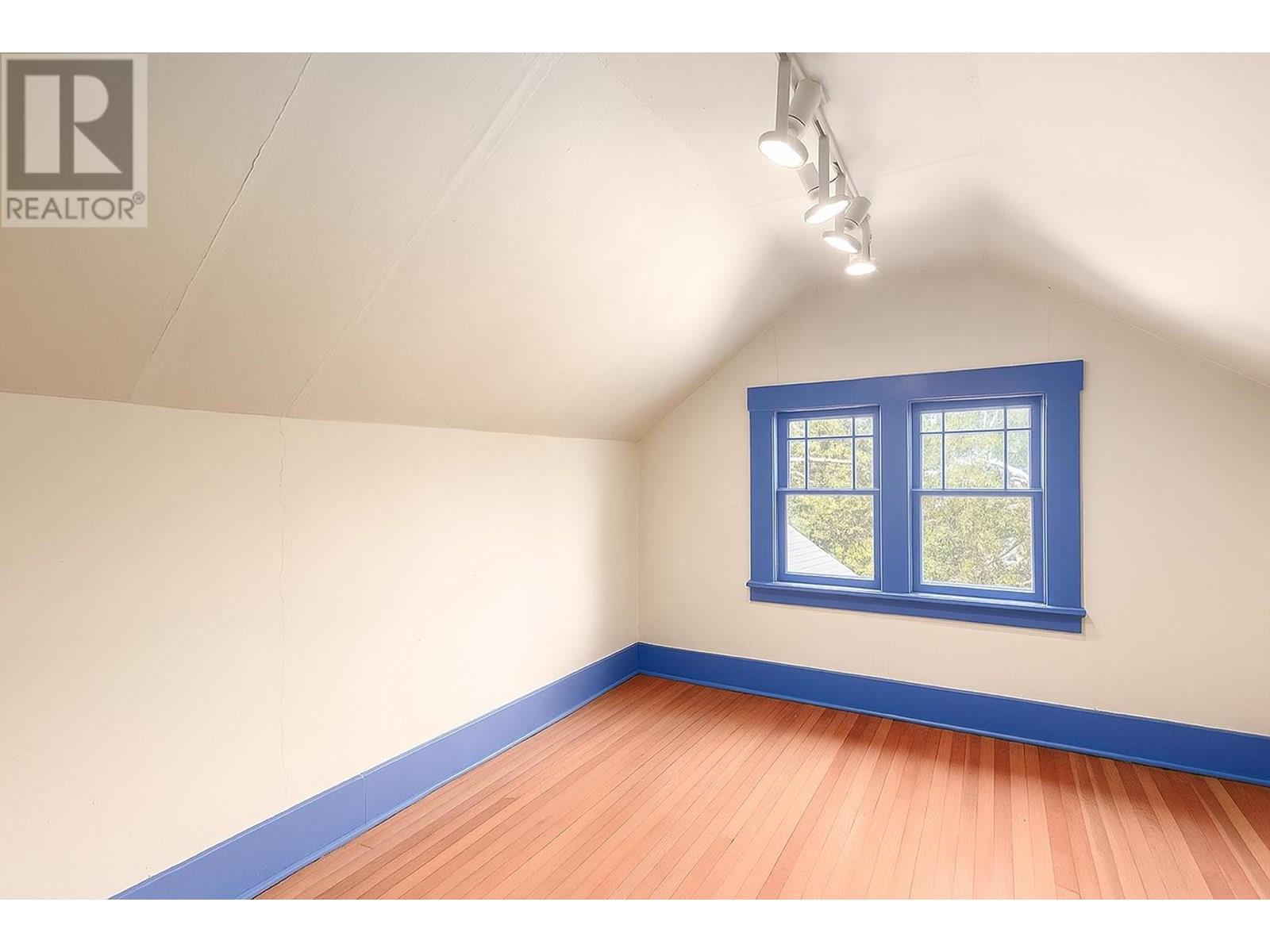 988 E 16th Avenue, Vancouver, British Columbia  V5T 2V9 - Photo 17 - R3013522