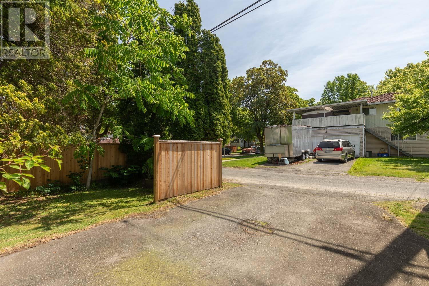 988 E 16th Avenue, Vancouver, British Columbia  V5T 2V9 - Photo 31 - R3013522