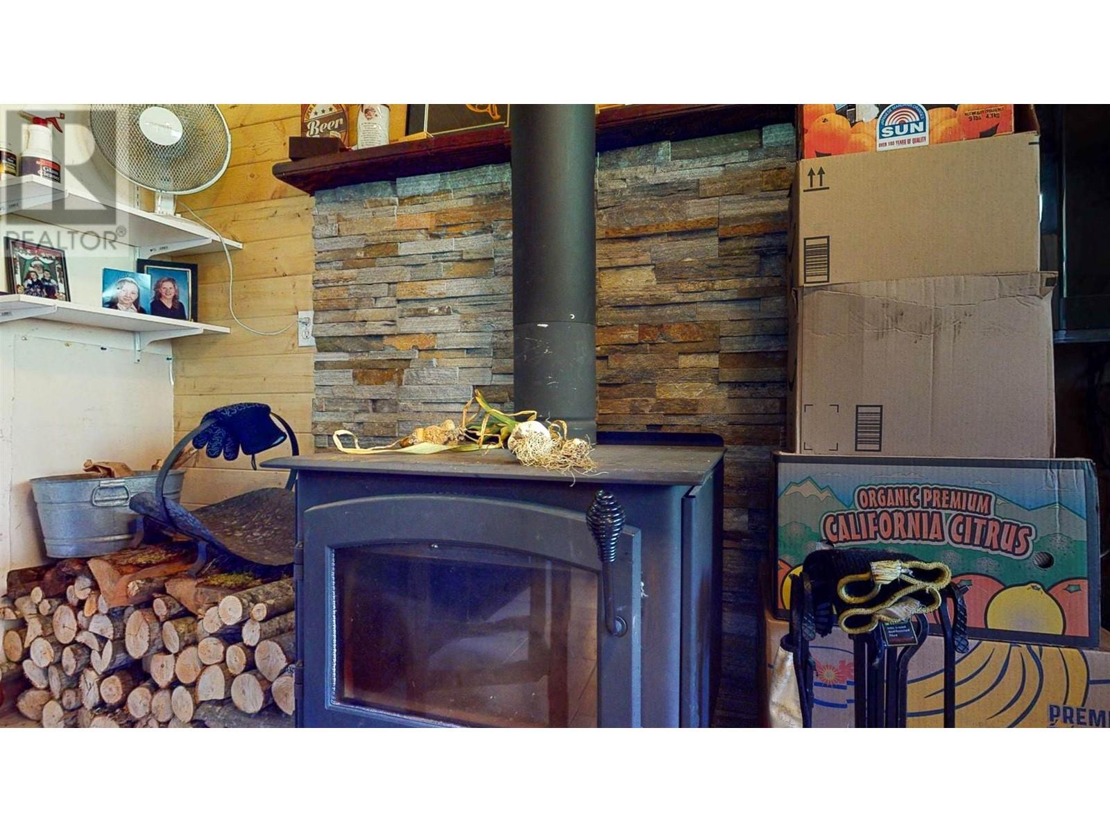 4222 Irvines Landing Road, Garden Bay, British Columbia  V0N 1S1 - Photo 27 - R3013523