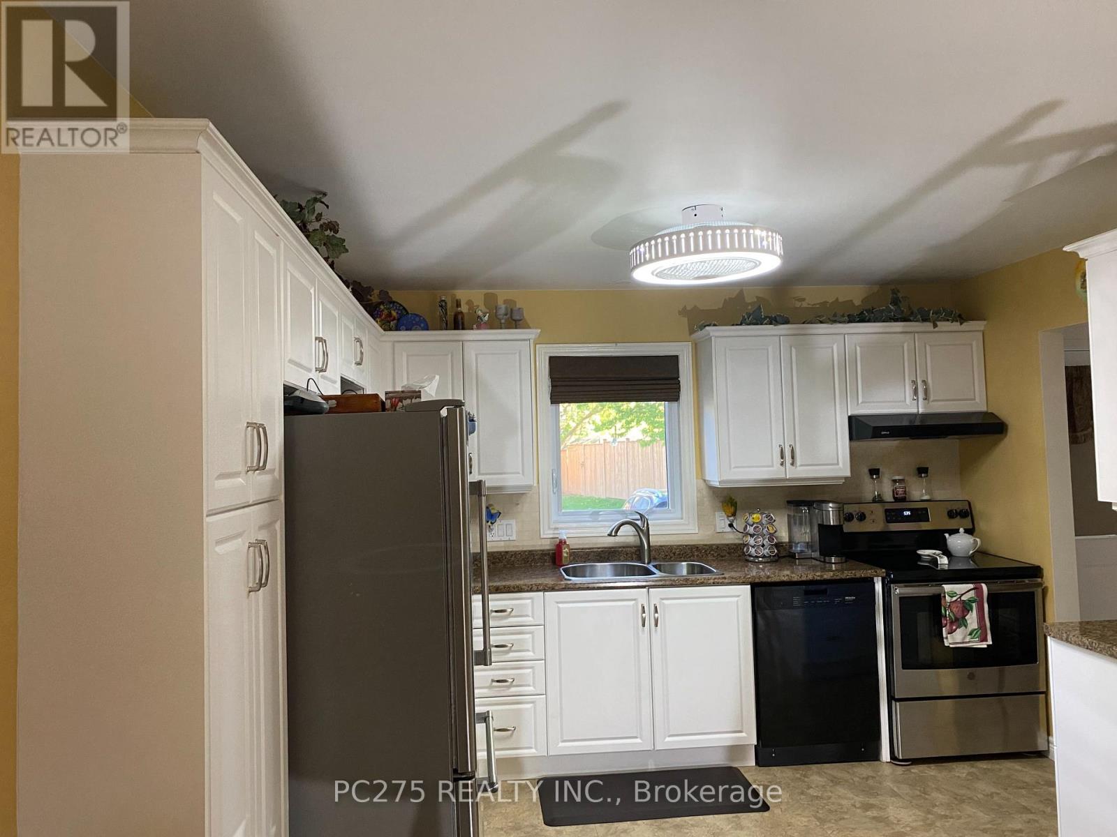 60 - 511 Admiral Drive, London East, Ontario  N5V 4R4 - Photo 6 - X12104328