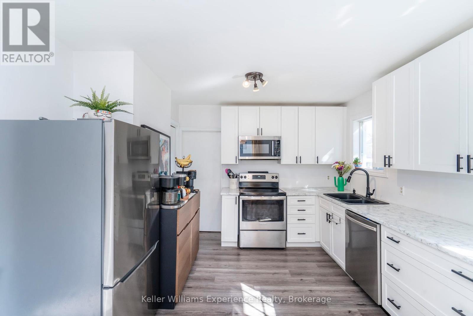505 Wellington Street, Midland, Ontario  L4R 3J7 - Photo 12 - S12209931