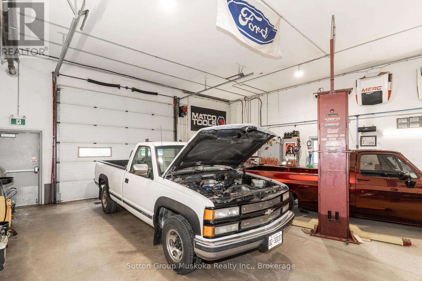 492 Old Ferguson Road E, Huntsville, Ontario  P1H 2J2 - Photo 12 - X12209877