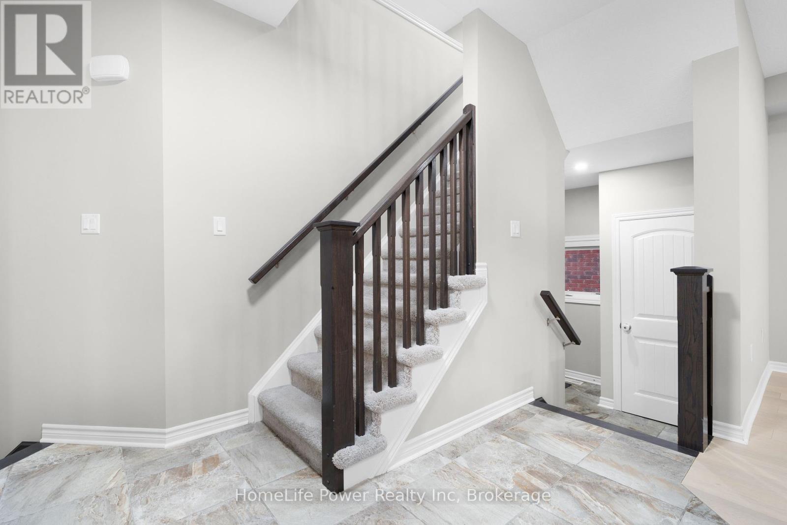230 Gravel Ridge Trail, Kitchener, Ontario  N2E 0E5 - Photo 10 - X12209879