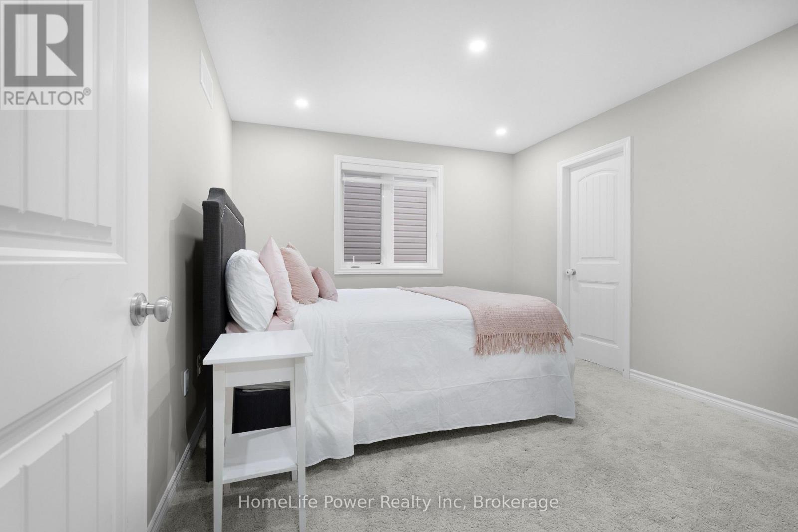 230 Gravel Ridge Trail, Kitchener, Ontario  N2E 0E5 - Photo 16 - X12209879
