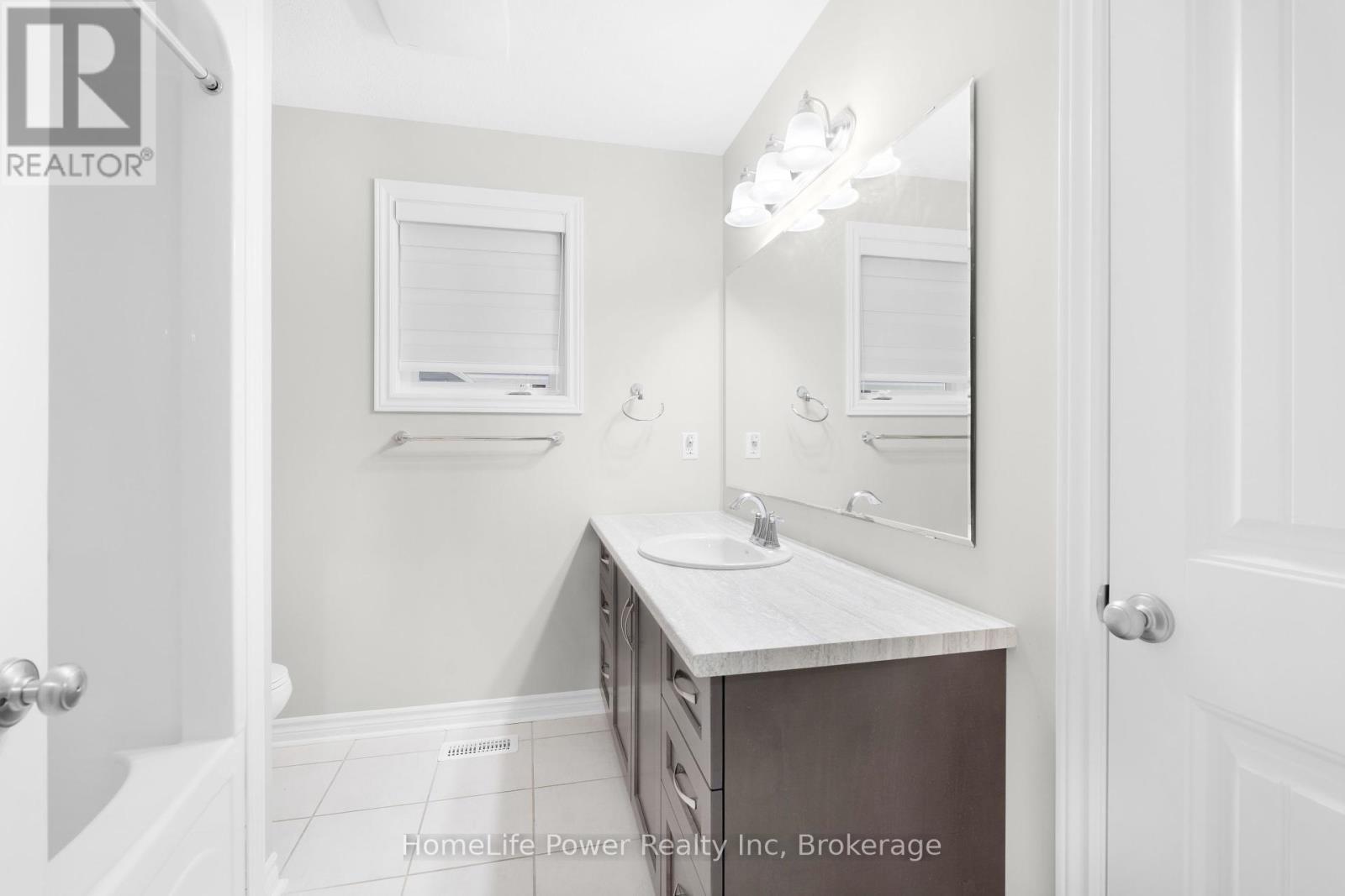 230 Gravel Ridge Trail, Kitchener, Ontario  N2E 0E5 - Photo 17 - X12209879