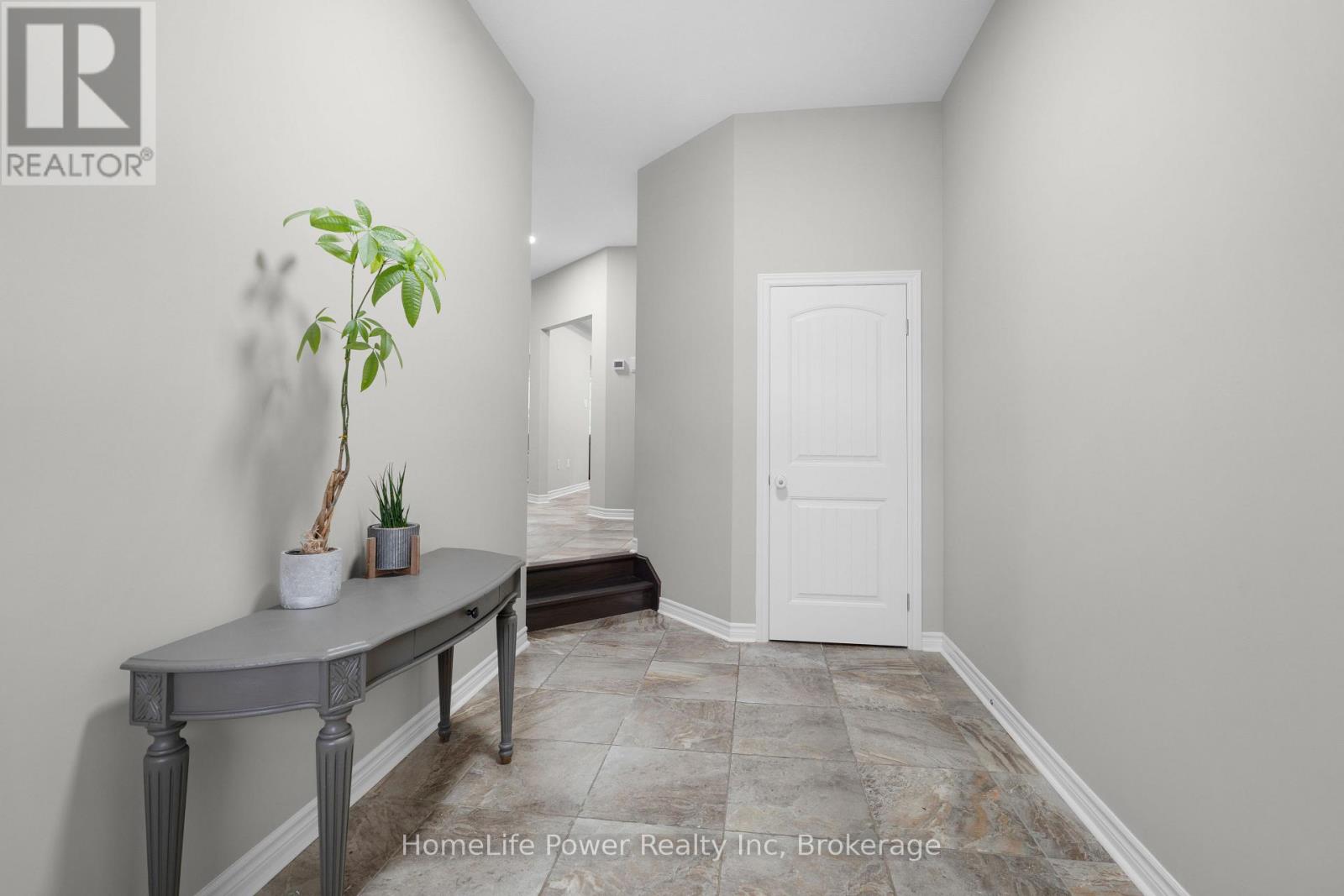 230 Gravel Ridge Trail, Kitchener, Ontario  N2E 0E5 - Photo 2 - X12209879