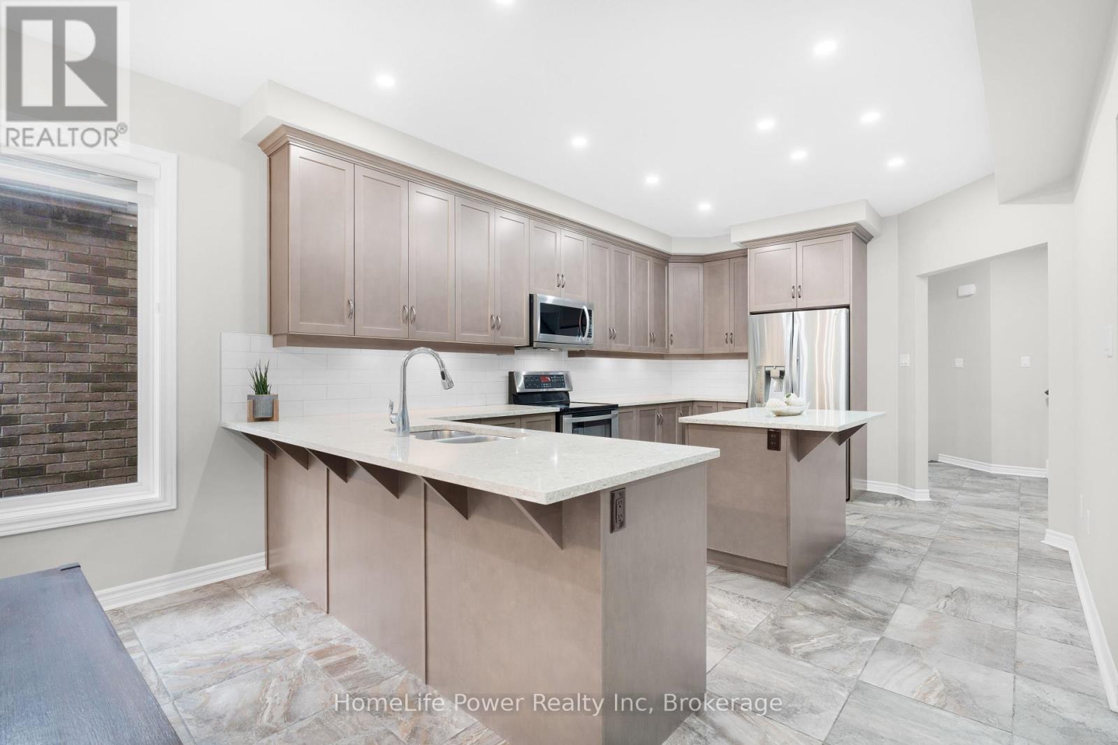 230 Gravel Ridge Trail, Kitchener, Ontario  N2E 0E5 - Photo 4 - X12209879