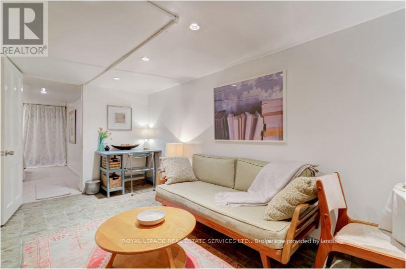 Lower - 27 Bank Street, Toronto, Ontario  M6K 1R4 - Photo 11 - C12154264