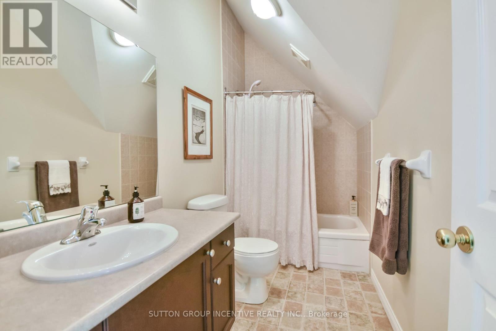 10 Buttercup Lane, Springwater, Ontario  L0L 1P0 - Photo 26 - S12184041