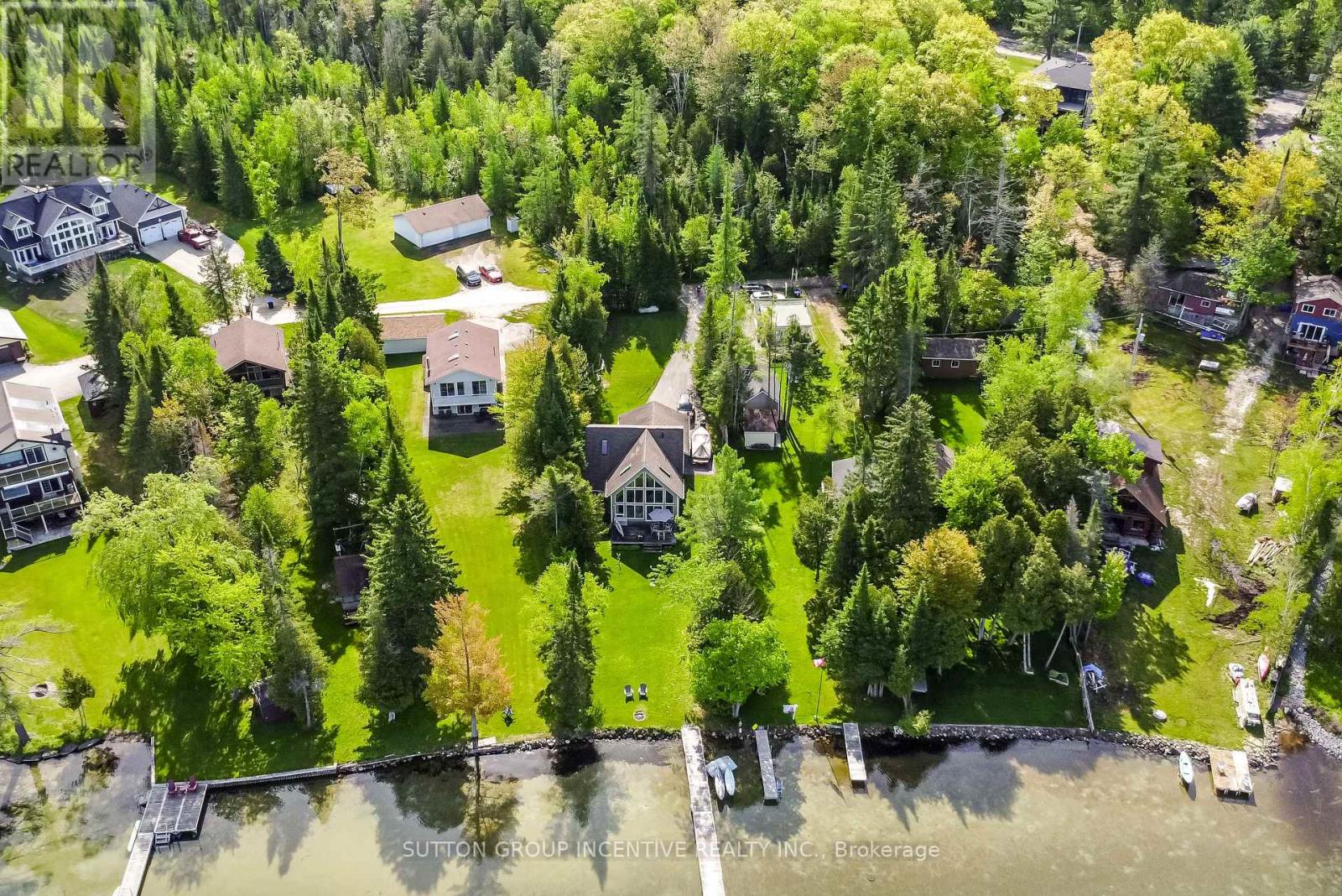 10 Buttercup Lane, Springwater, Ontario  L0L 1P0 - Photo 7 - S12184041