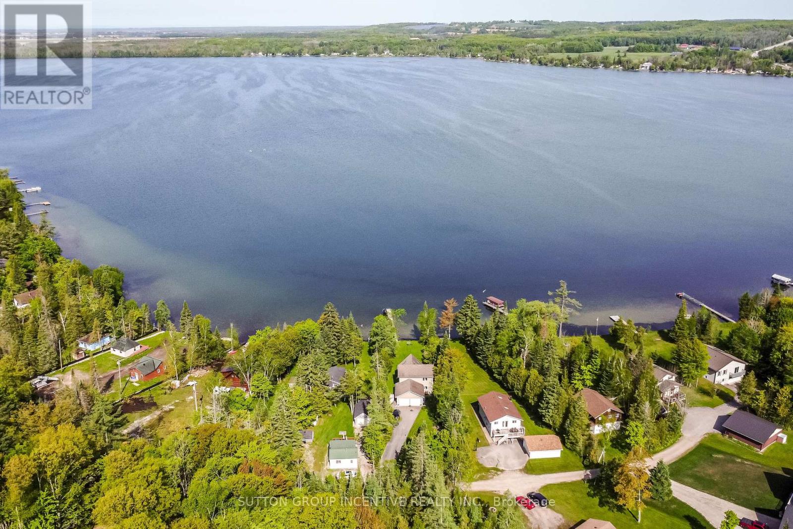 10 Buttercup Lane, Springwater, Ontario  L0L 1P0 - Photo 10 - S12184041