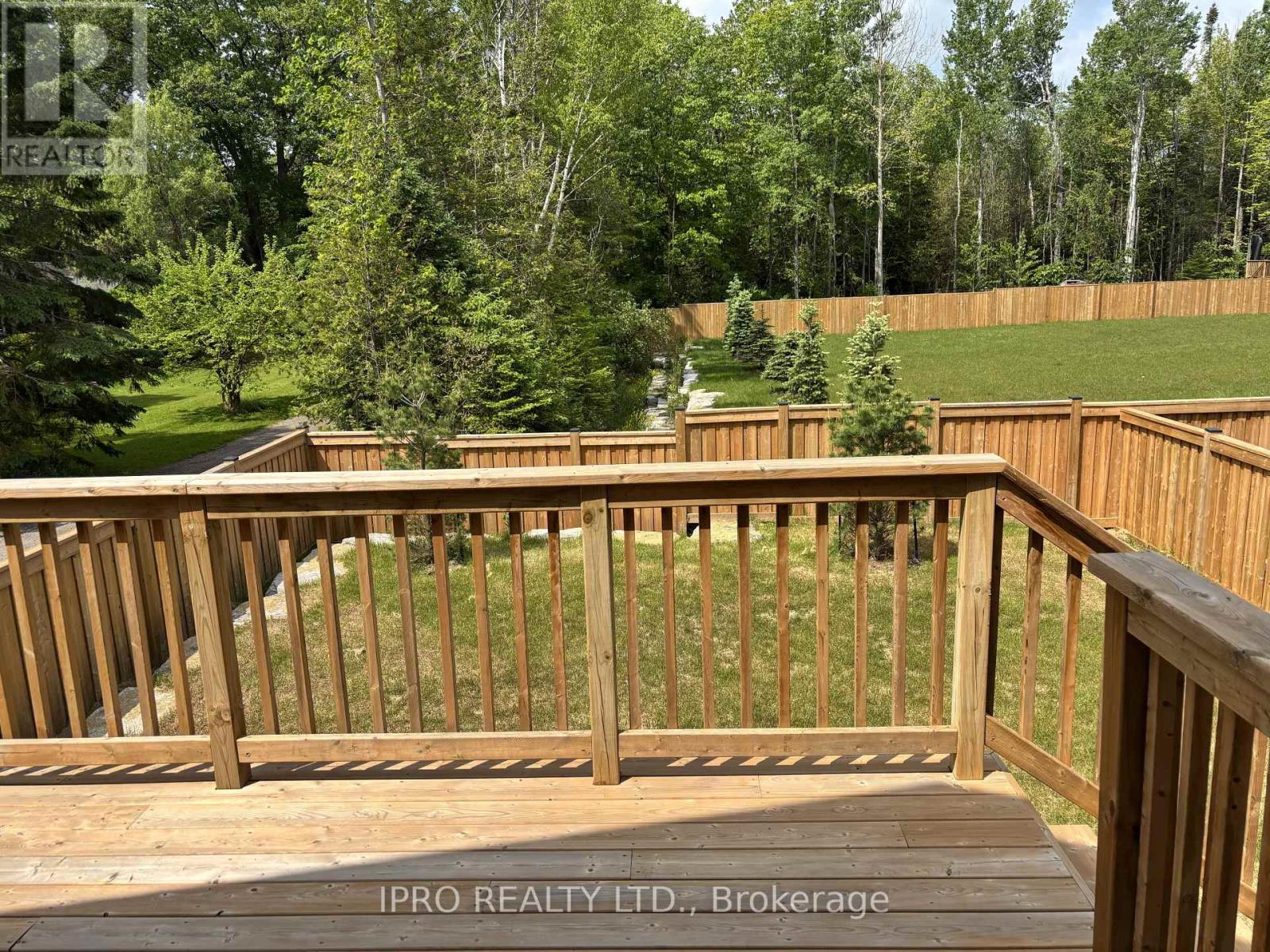 Main & 2nd Flr - 20 62nd Street S, Wasaga Beach, Ontario  L9Z 1V5 - Photo 16 - S12209787