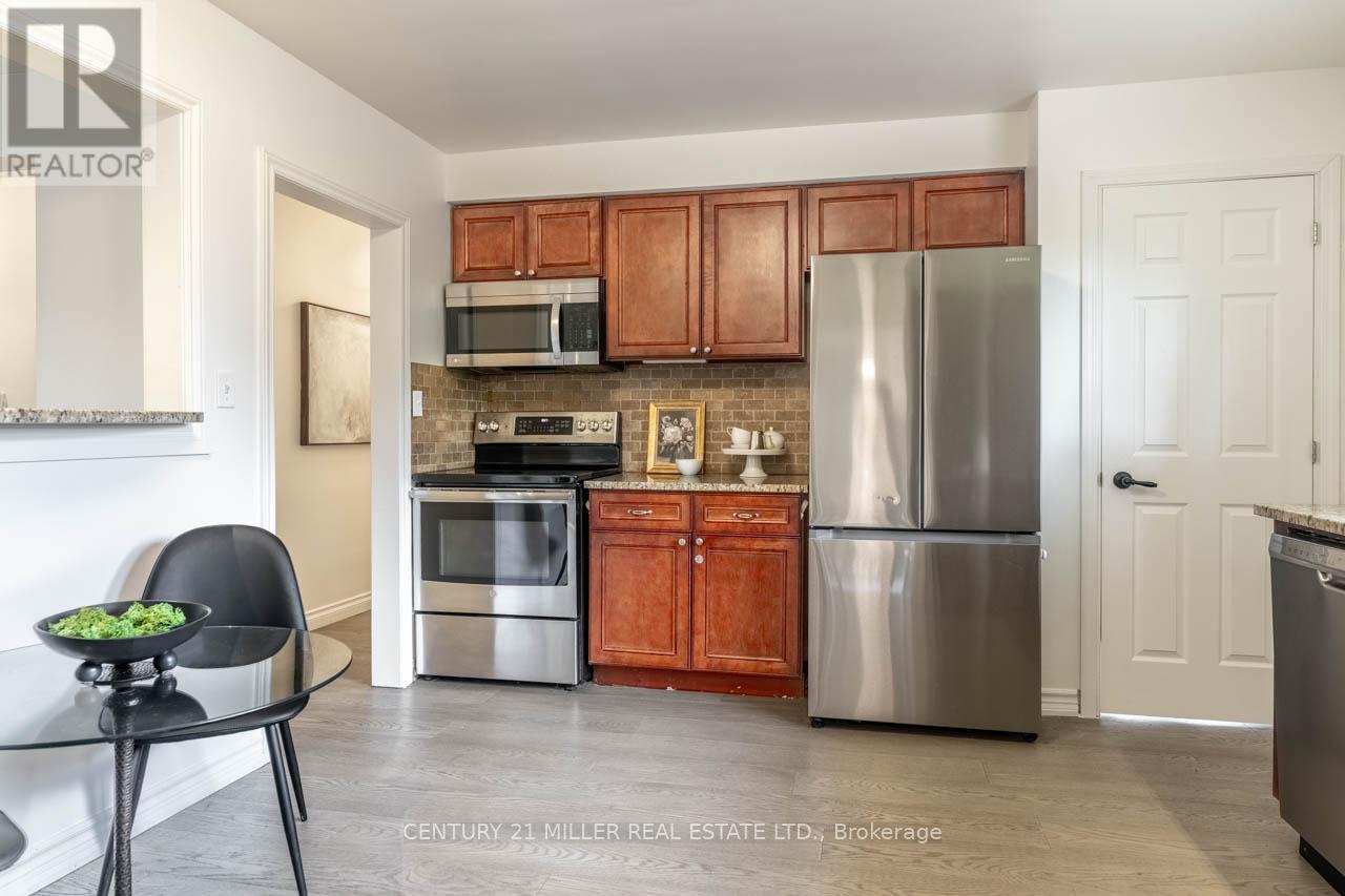 334 Freelton Road, Hamilton, Ontario  N0B 2J0 - Photo 9 - X12168878