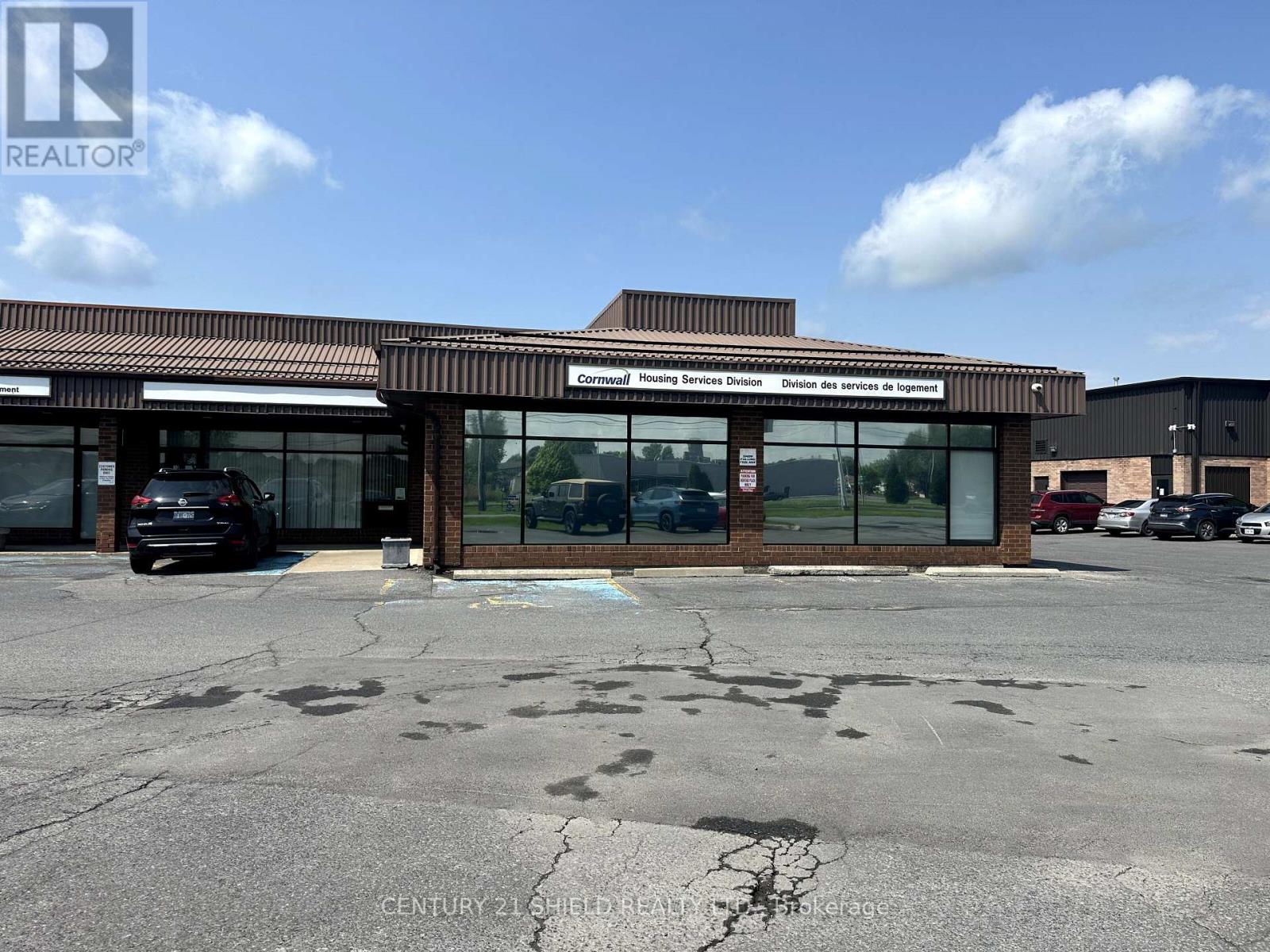 9 - 1916 Pitt Street, Cornwall, Ontario  K6J 3P6 - Photo 1 - X12209894