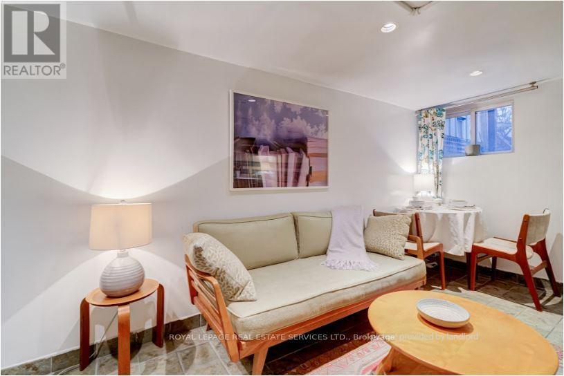 Lower - 27 Bank Street, Toronto, Ontario  M6K 1R4 - Photo 12 - C12154264