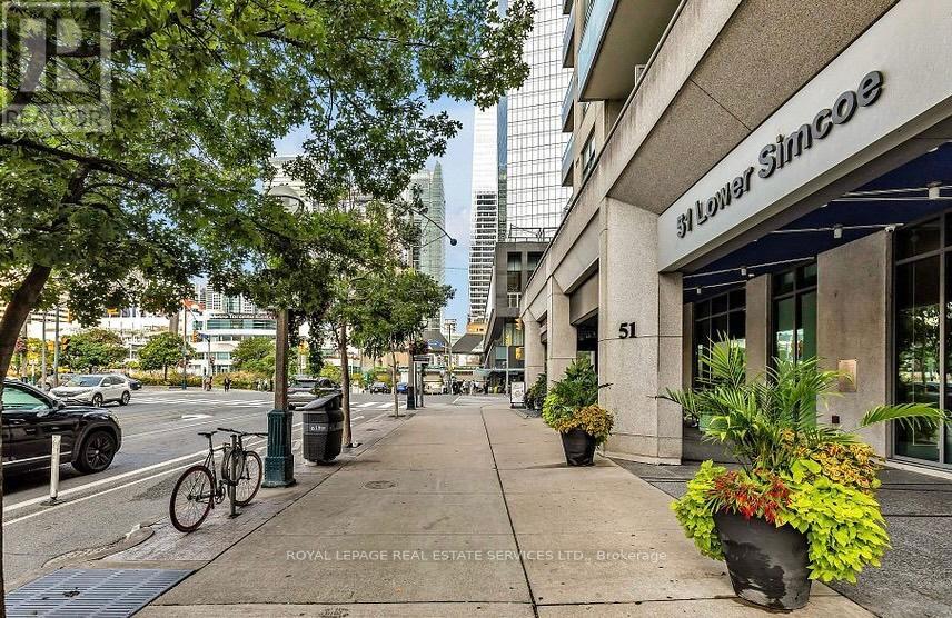 1119 - 51 Lower Simcoe Street, Toronto, Ontario  M5J 3A2 - Photo 2 - C12209224