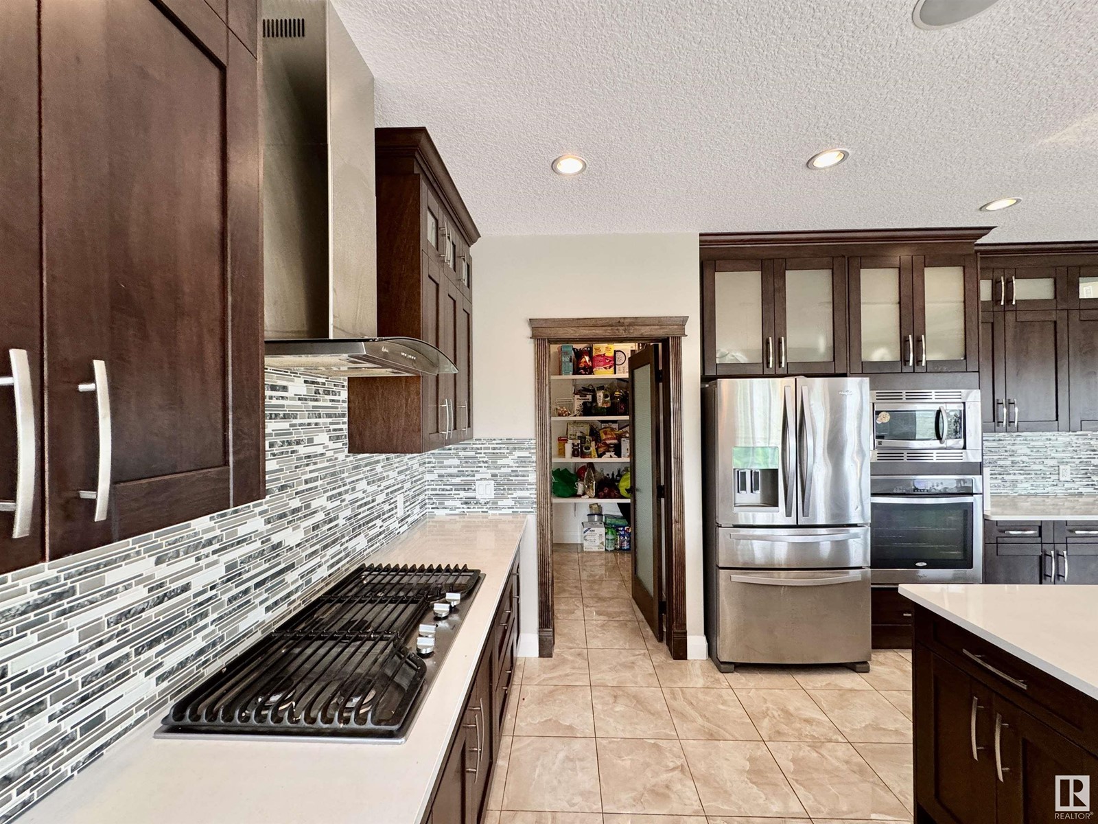 Property at 1328 ADAMSON DR SW image 2