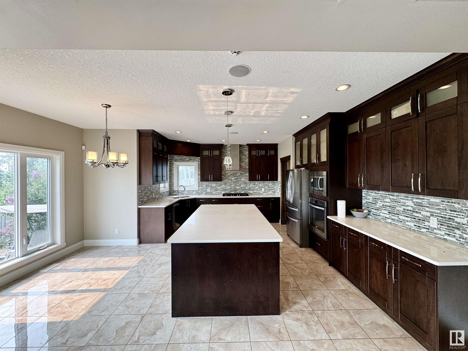 Property at 1328 ADAMSON DR SW image 5
