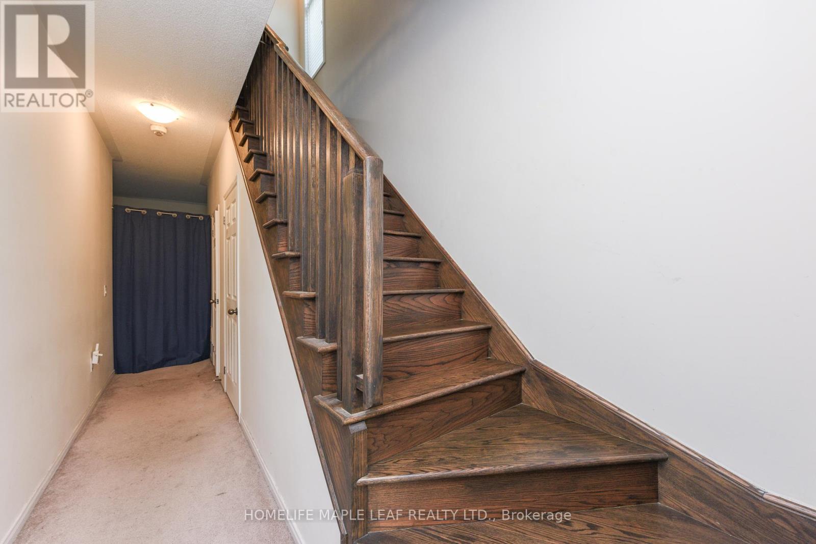 1 - 350 Ladycroft Terrace, Mississauga, Ontario  L5A 3N7 - Photo 8 - W12205595