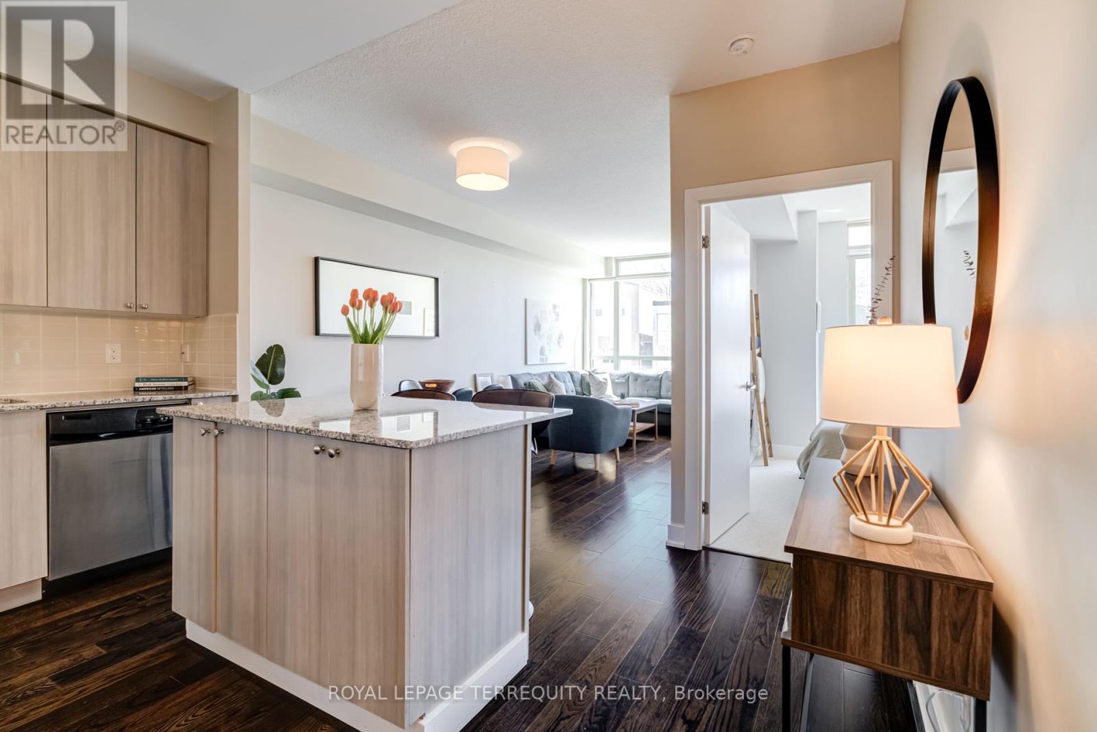 204 - 1638 BLOOR STREET W, Toronto, Ontario