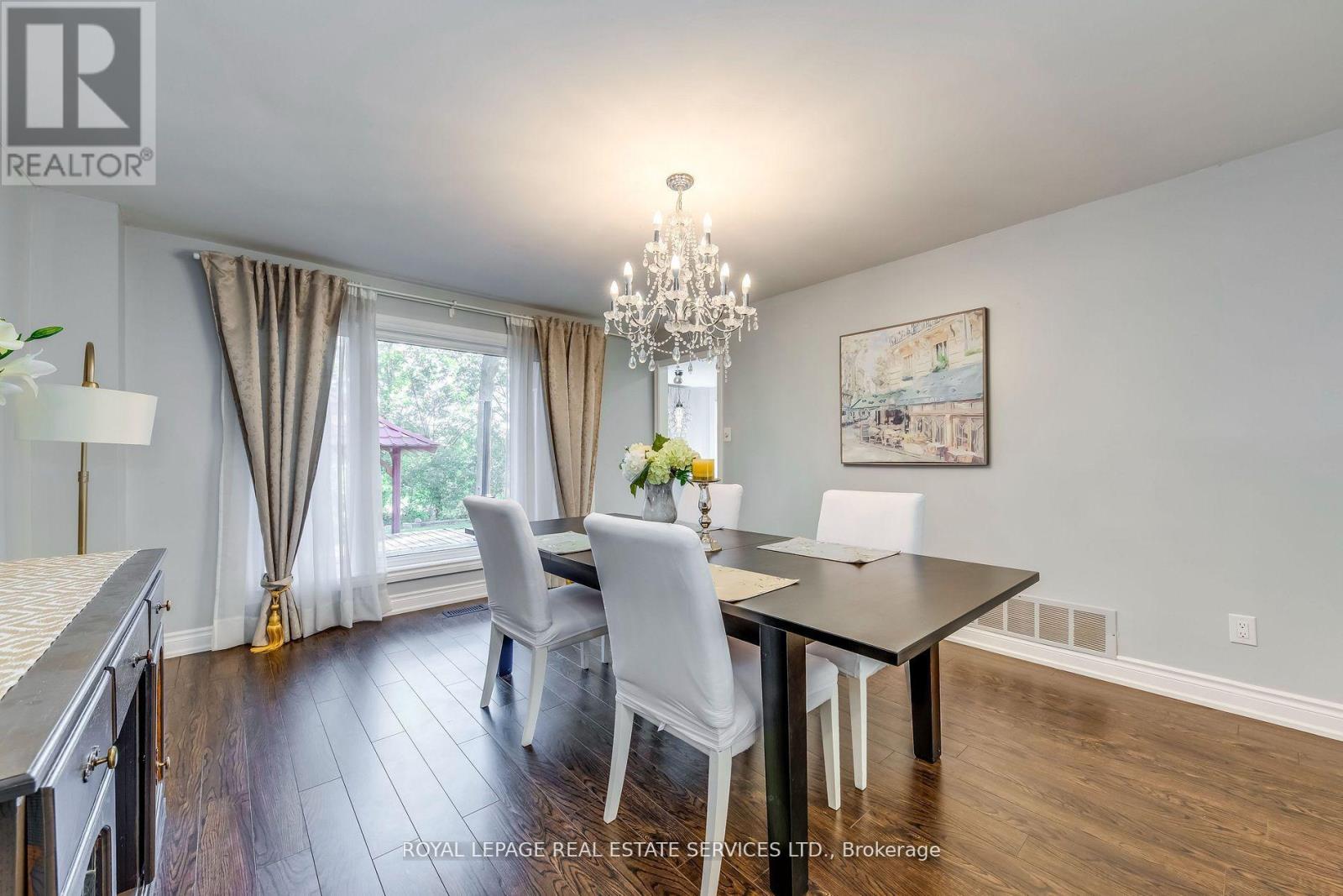 335 Queen Street S, Mississauga, Ontario  L5M 1M3 - Photo 9 - W12116411