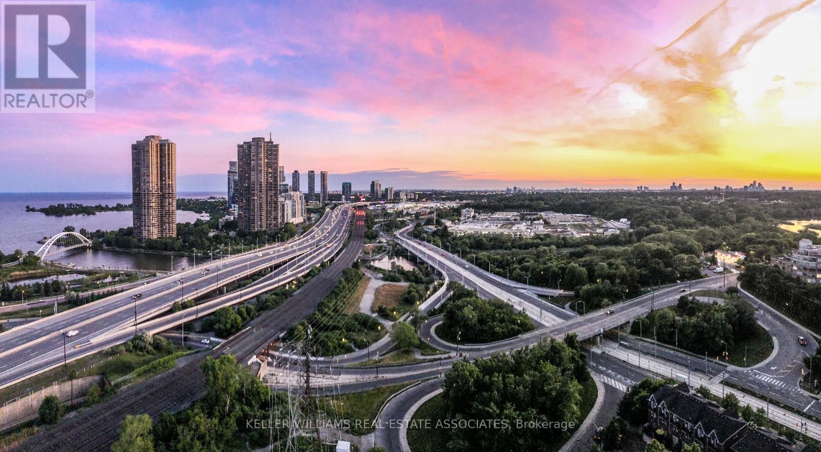 2206 - 105 The Queensway, Toronto (High Park-Swansea), Ontario  M6S 5B5 - Photo 36 - W12208432