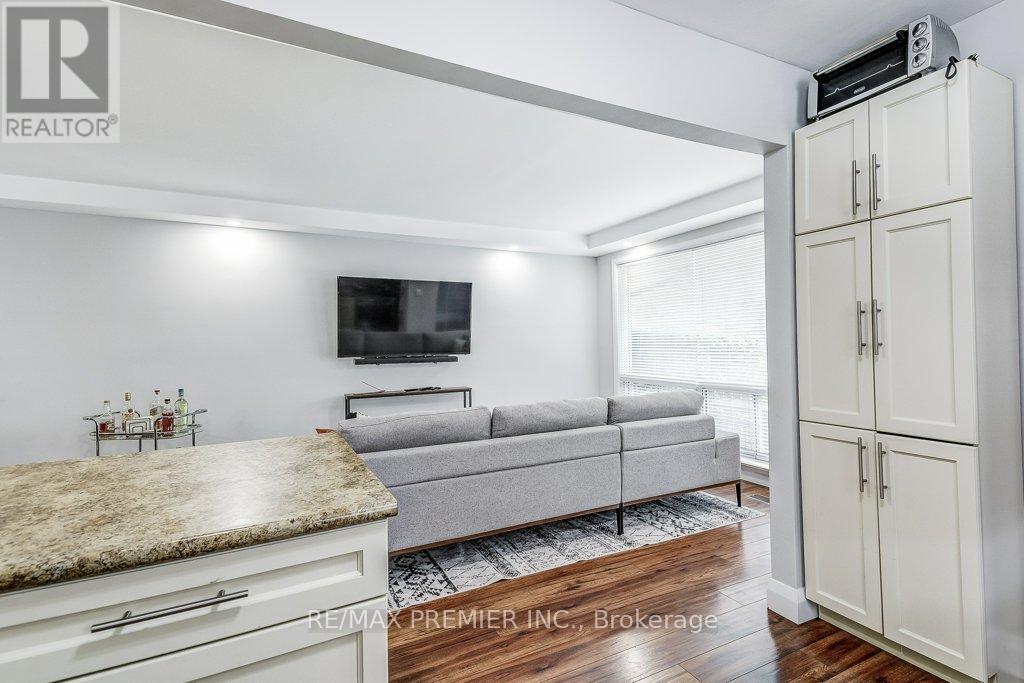 50 Fernando Road, Toronto (Humbermede), Ontario  M9M 2P6 - Photo 17 - W12209452