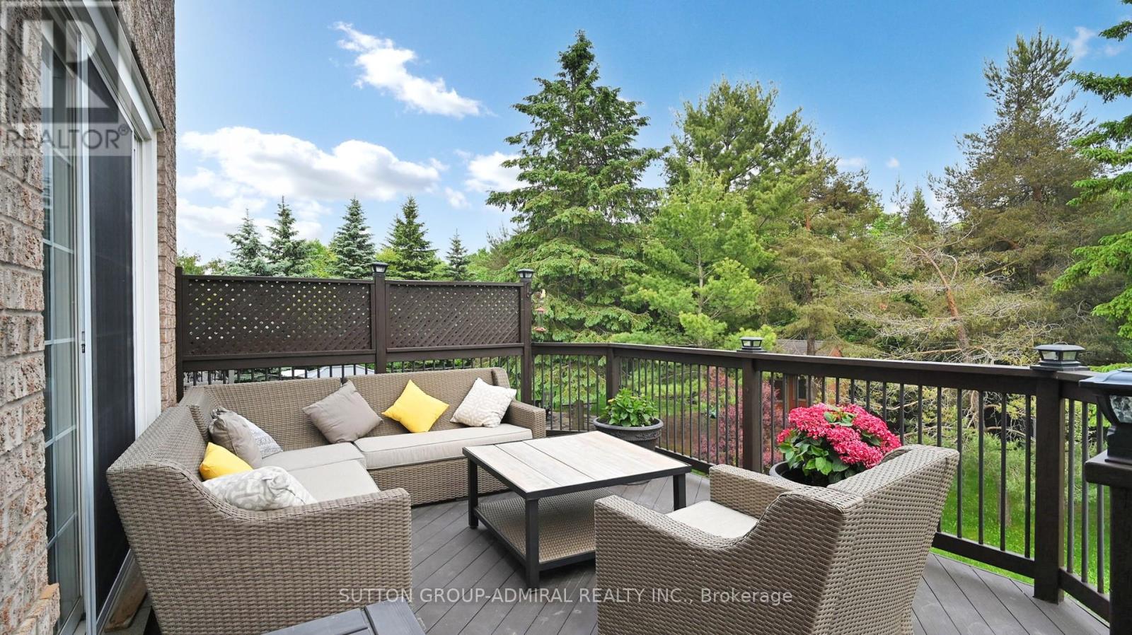 46 Richland Crescent, Brampton, Ontario  L6P 1M8 - Photo 9 - W12209655