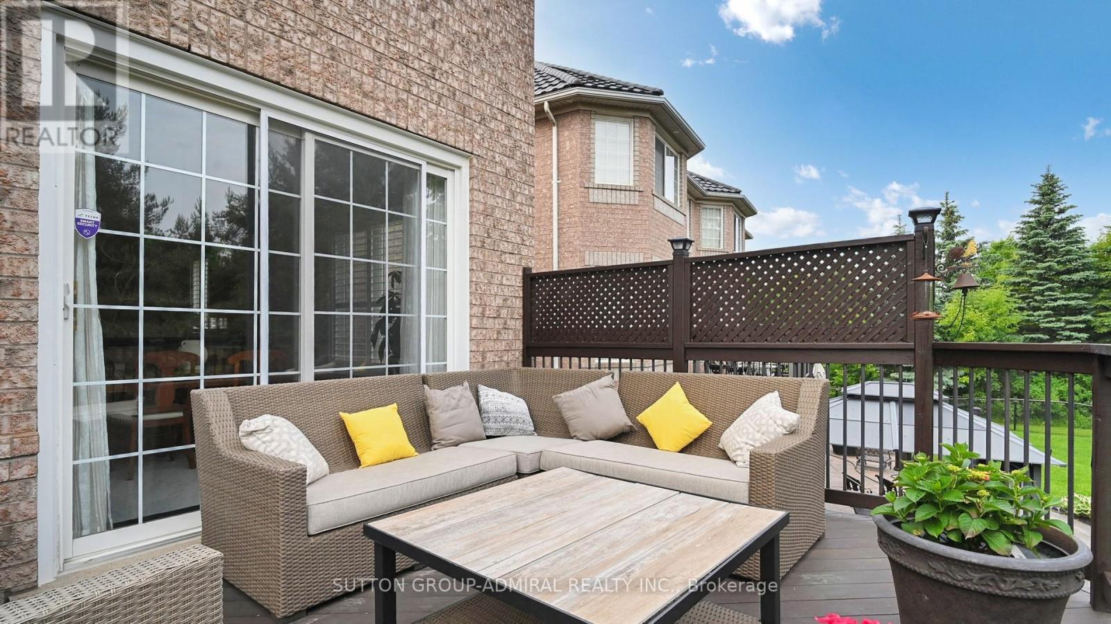 46 Richland Crescent, Brampton, Ontario  L6P 1M8 - Photo 11 - W12209655