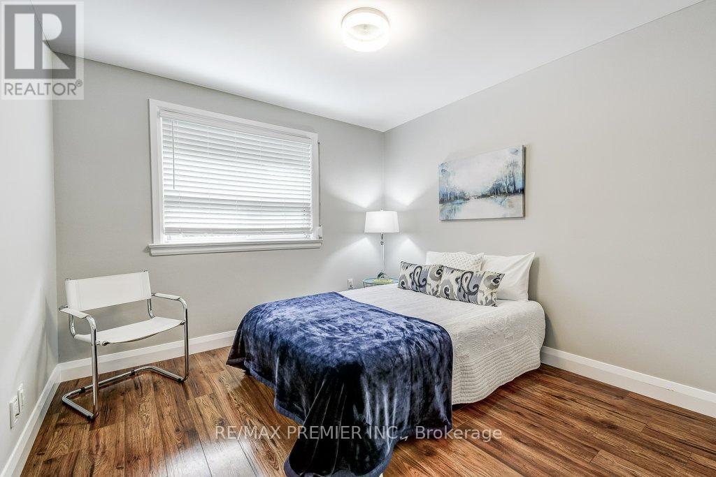 50 Fernando Road, Toronto (Humbermede), Ontario  M9M 2P6 - Photo 20 - W12209452