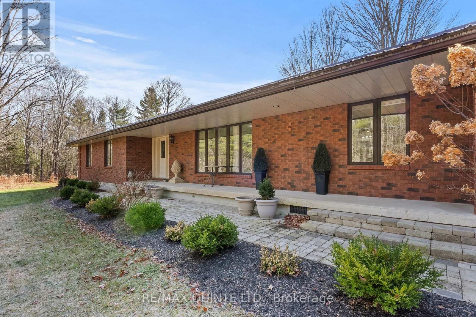 1140 Somerville 3rd Concession, Kawartha Lakes, Ontario K0M 1N0 - Photo 2 - X12155384