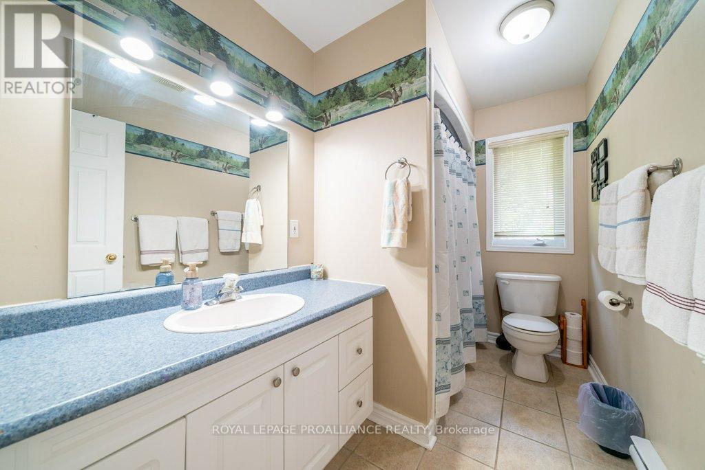 1134 North Shore Road, Frontenac (Frontenac North), Ontario  K0H 2M0 - Photo 18 - X12209806