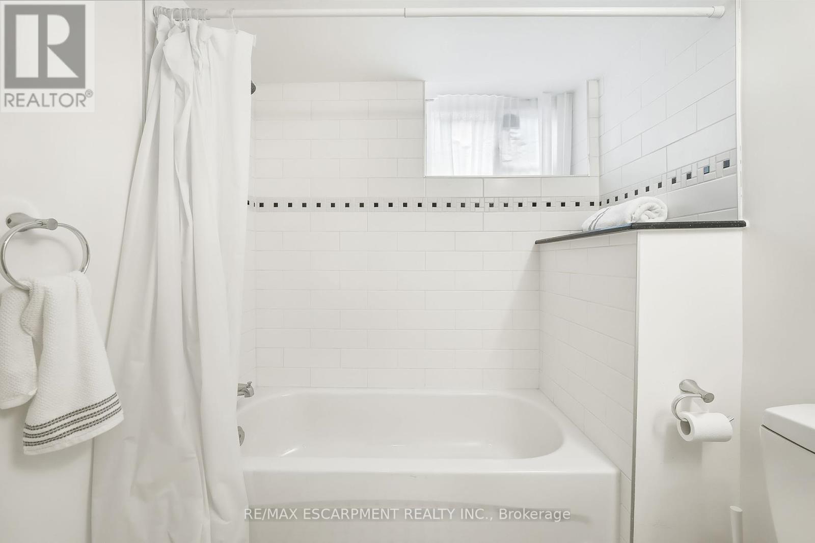 117 Norwood Road, Hamilton, Ontario  L8S 3R3 - Photo 31 - X12207993