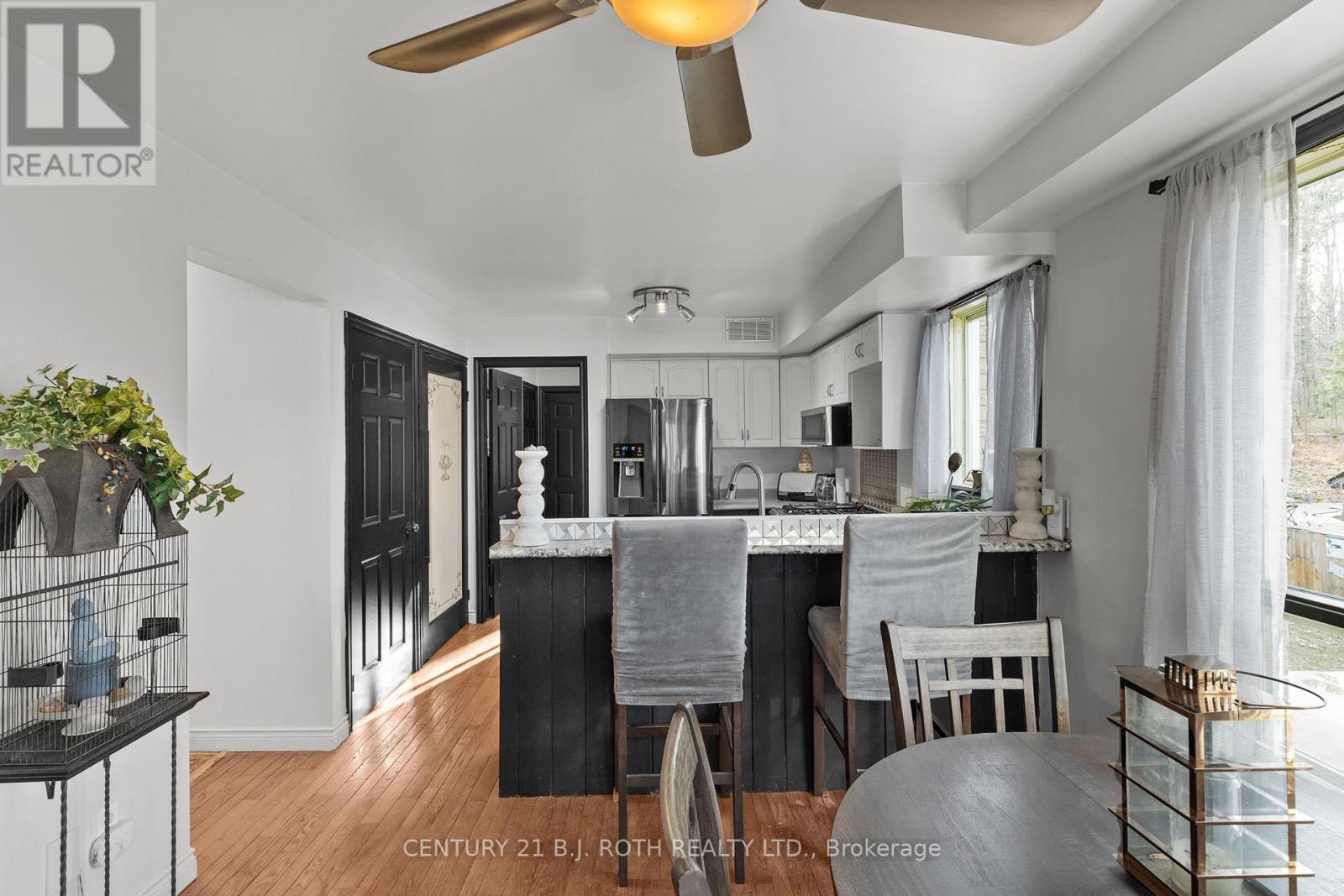 53 Slalom Drive, Oro-Medonte, Ontario  L0K 1N0 - Photo 12 - S12144550