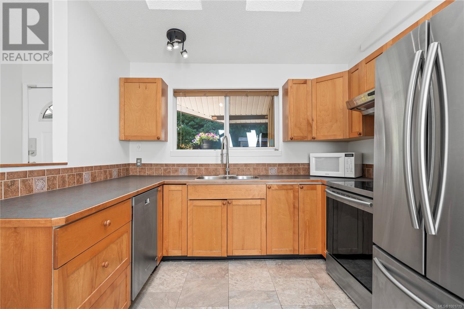 1676 Wilkinson Rd, Nanaimo, British Columbia  V9X 1V6 - Photo 11 - 1001719