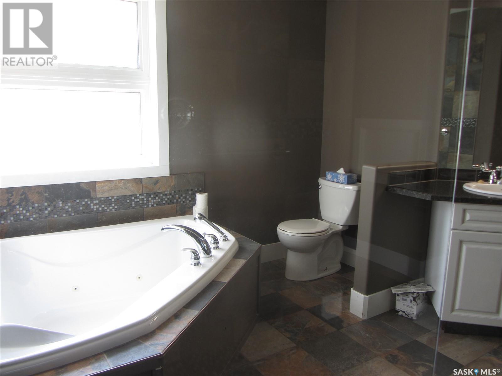 902 6th Street E, Saskatoon, Saskatchewan  S7H 1C9 - Photo 17 - SK008913