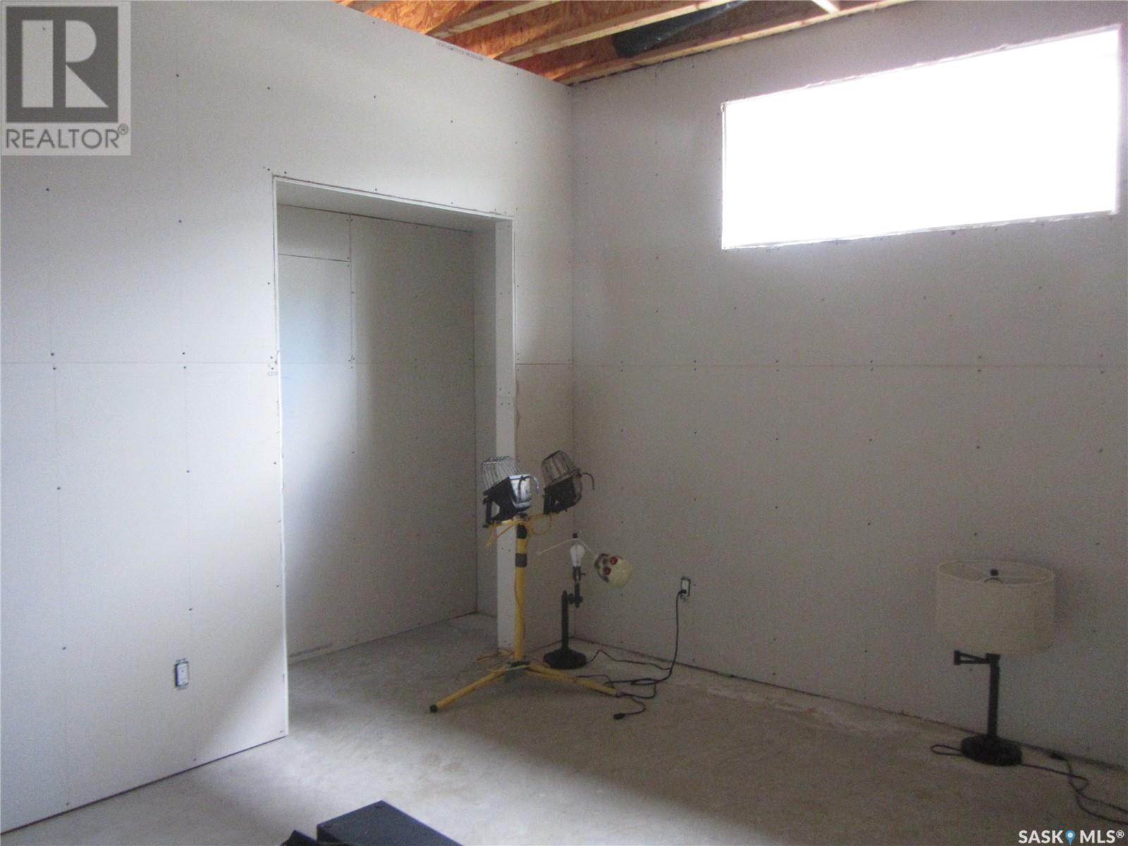 902 6th Street E, Saskatoon, Saskatchewan  S7H 1C9 - Photo 29 - SK008913