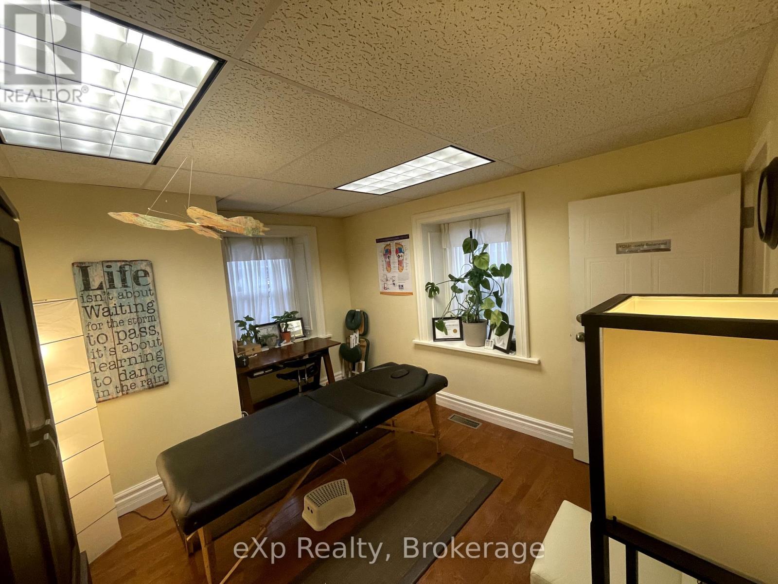 15 Mcnab Street, Brockton, Ontario  N0G 2V0 - Photo 12 - X11870418